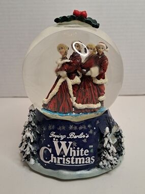 Avon Vintage 2000 Irving Berlin's White Christmas Musical Snow Globe Tested Work